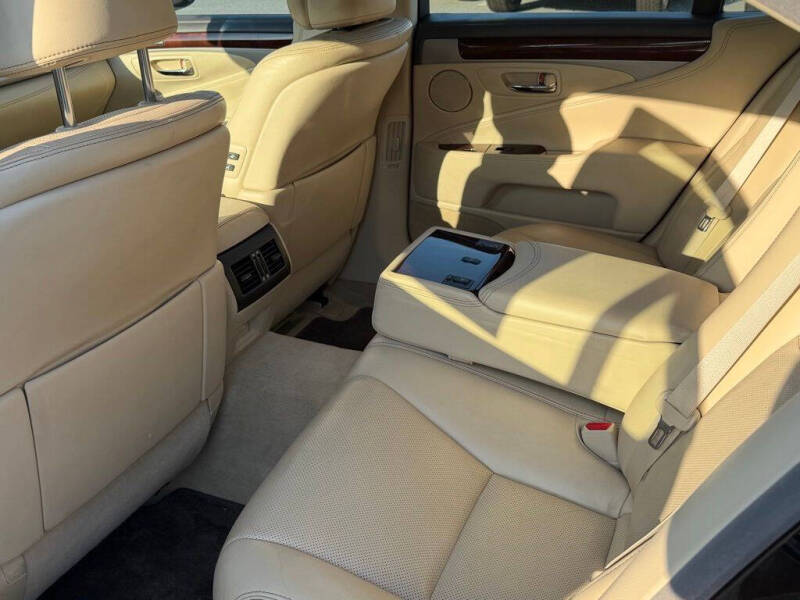 2015 Lexus LS 460