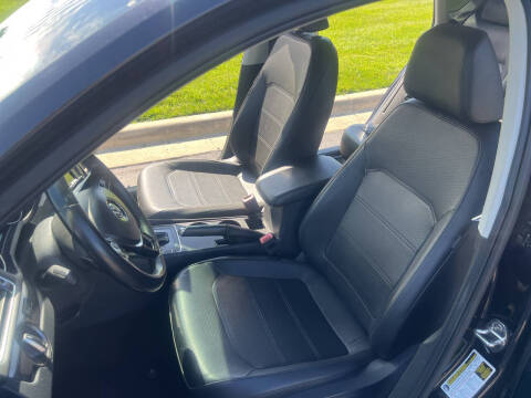 2018 Volkswagen Passat 2.0T R-Line
