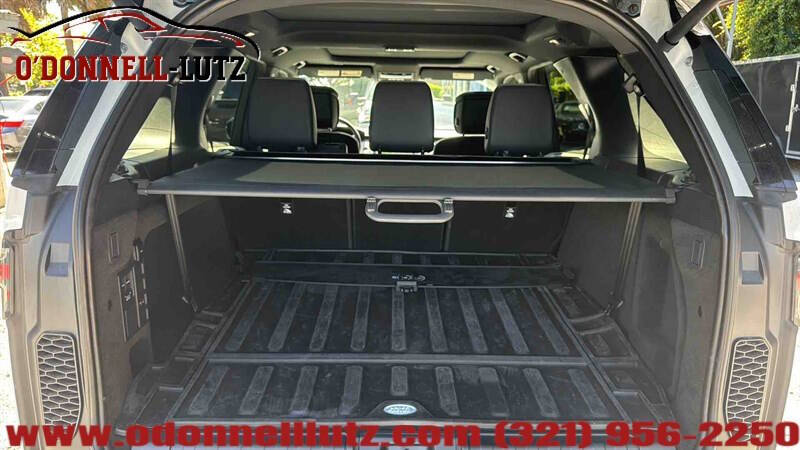2024 Land Rover Discovery P300 Dynamic SE
