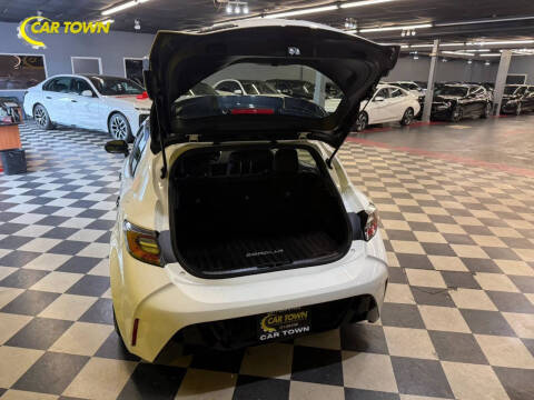 2020 Toyota Corolla Hatchback SE Nightshade Edition