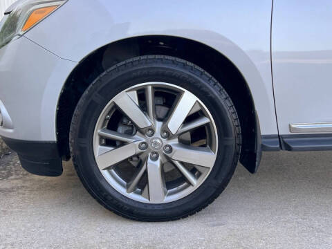 2015 Nissan Pathfinder Platinum