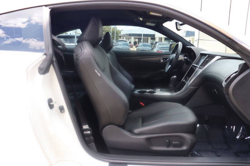 2017 Infiniti Q60 2.0T