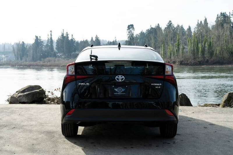 2022 Toyota Prius XLE