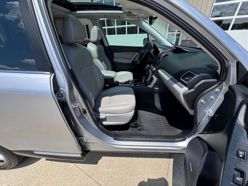 2016 Subaru Forester 2.5i Touring