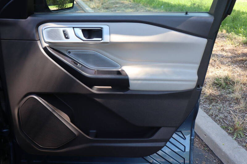 2020 Ford Explorer Platinum