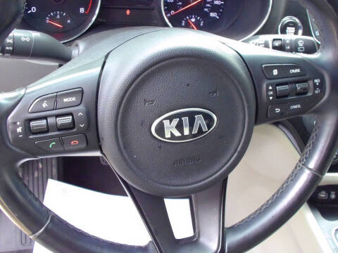 2017 Kia Sedona LX