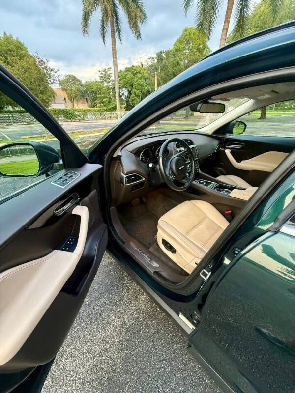 2017 Jaguar F-PACE 20d Prestige