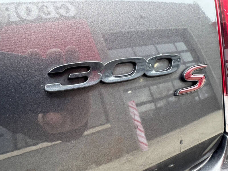 2023 Chrysler 300 S V6