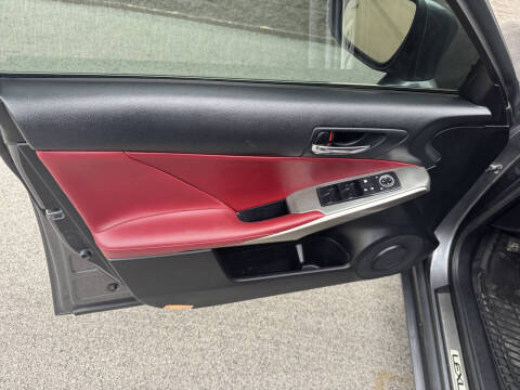 2015 Lexus IS 250 Crafted Line