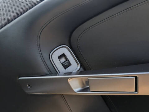 2005 Aston Martin DB9 Volante