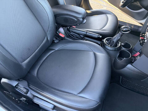 2016 MINI Hardtop 4 Door Cooper