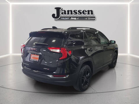 2024 GMC Terrain AT4