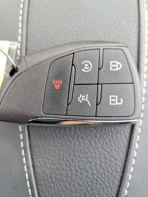 2024 GMC Acadia Denali