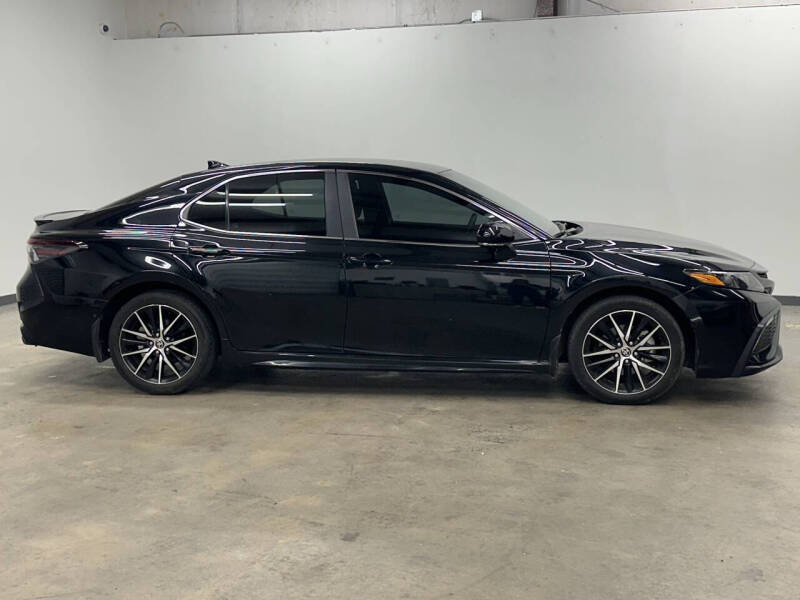 2024 Toyota Camry SE Nightshade
