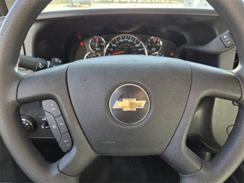 2024 Chevrolet Express 3500