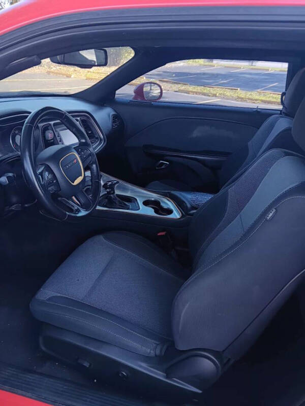 2016 Dodge Challenger SXT