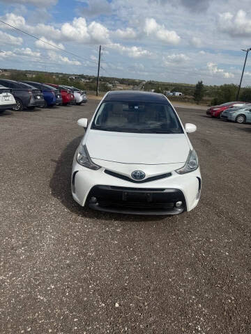 2015 Toyota Prius v Five