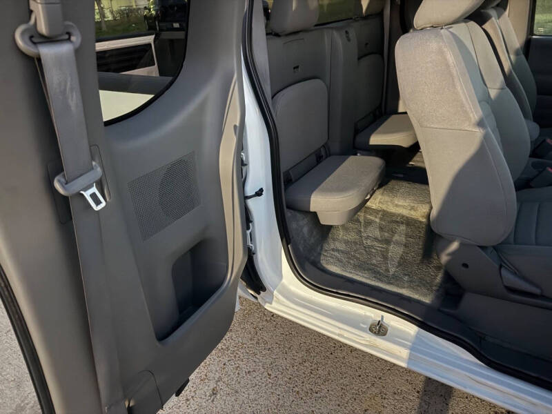2016 Nissan Frontier S