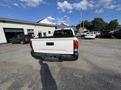 2019 Toyota Tacoma SR