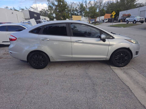 2016 Ford Fiesta S