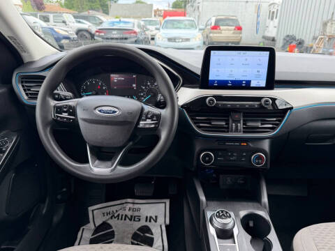 2022 Ford Escape SE