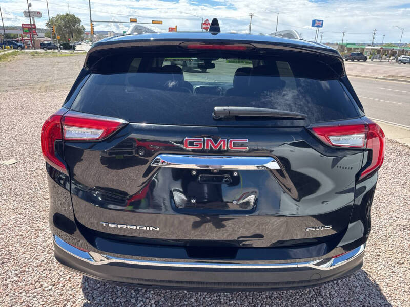 2024 GMC Terrain SLT