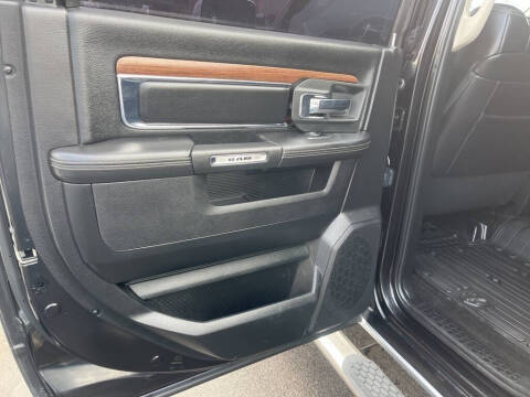 2017 RAM 1500 Laramie