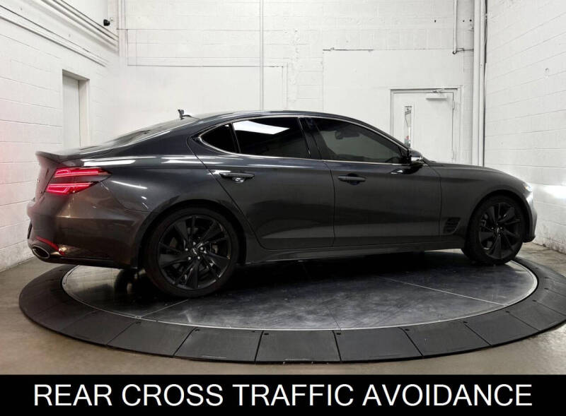 2022 Genesis G70