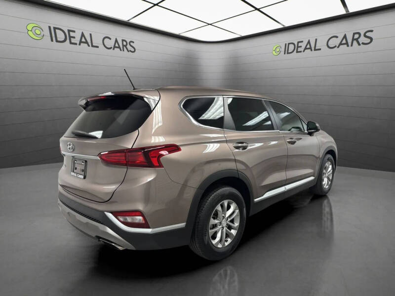 2020 Hyundai Santa Fe SE