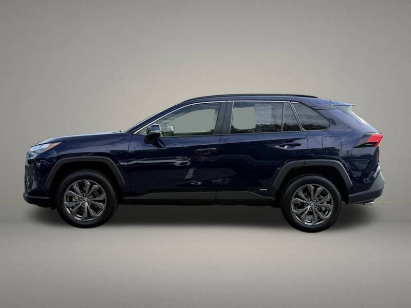 2024 Toyota RAV4 Hybrid XLE Premium