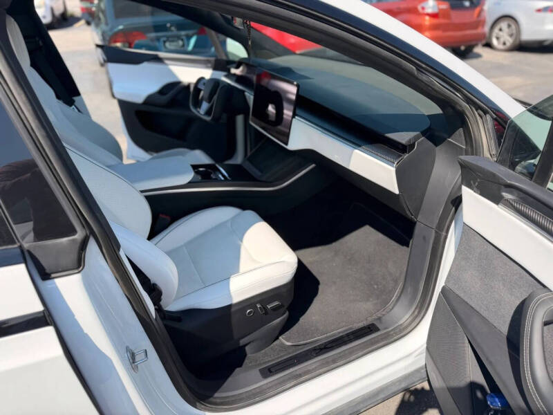2022 Tesla Model X Plaid