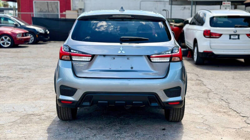 2020 Mitsubishi Outlander Sport SE