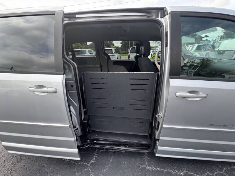 2011 Dodge Grand Caravan Express