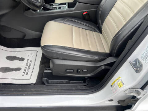 2019 Ford Escape SEL