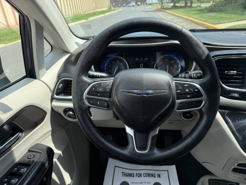 2020 Chrysler Voyager LXi