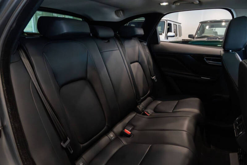 2017 Jaguar F-PACE 35t Premium
