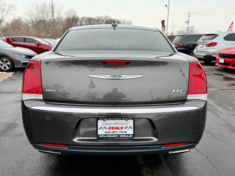 2016 Chrysler 300 C