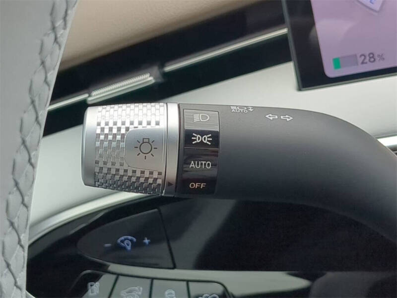 2026 Genesis Electrified GV70 Standard