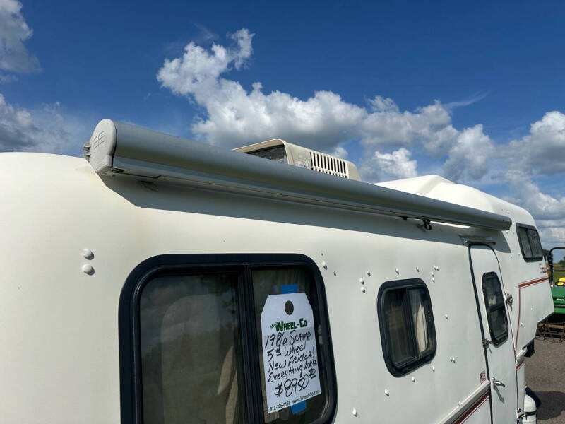 1986 Scamp Fifth Wheel/ Gooseneck Trailer