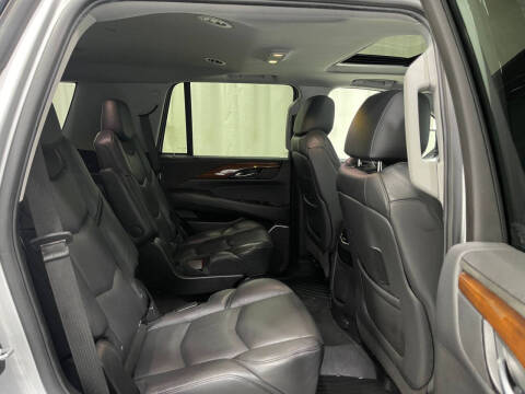 2020 Cadillac Escalade Luxury