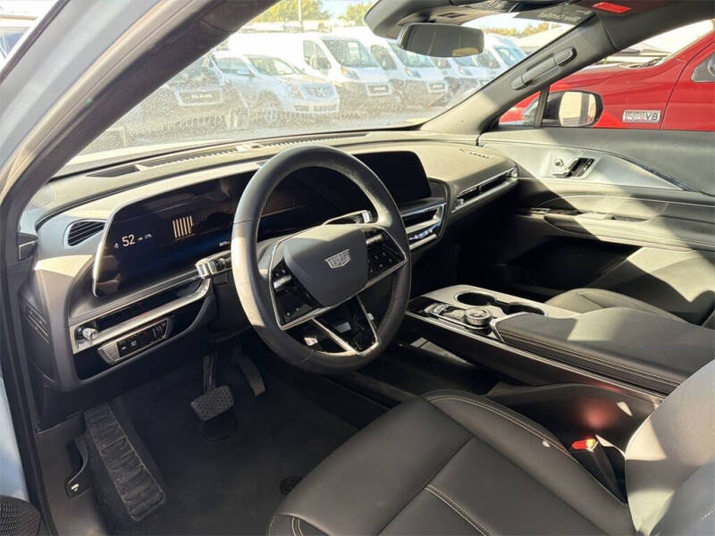 2024 Cadillac LYRIQ Tech