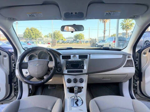 2009 Chrysler Sebring LX