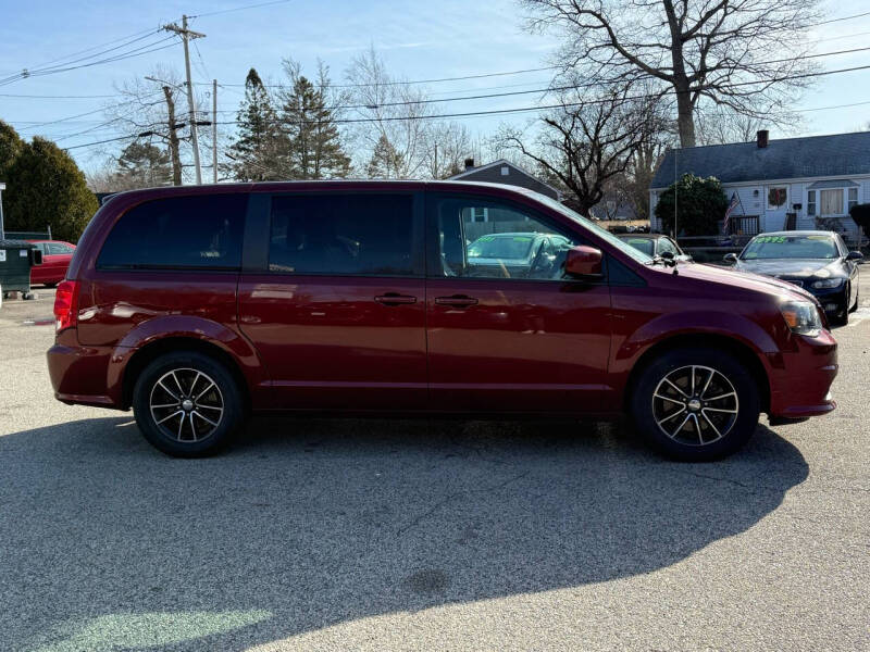 2019 Dodge Grand Caravan GT photo 5