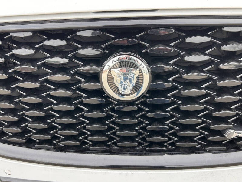 2024 Jaguar F-PACE P250 R-Dynamic S