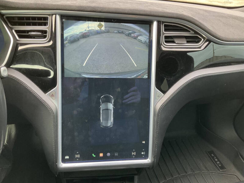 2016 Tesla Model S 70D