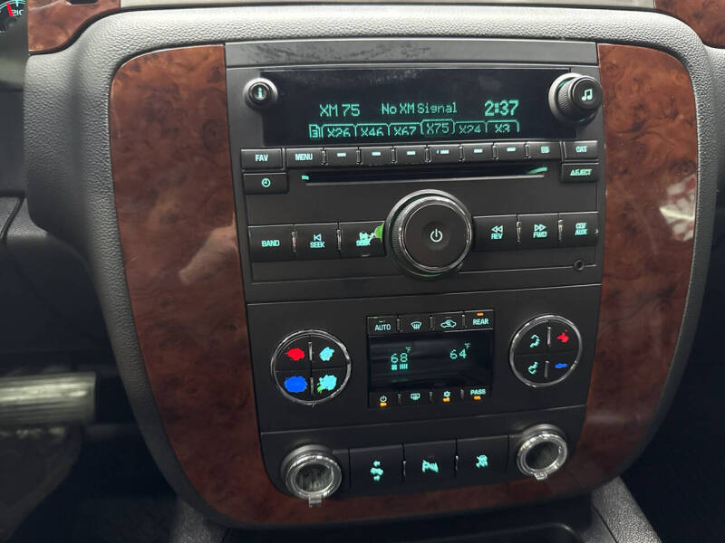 2011 Chevrolet Suburban LT