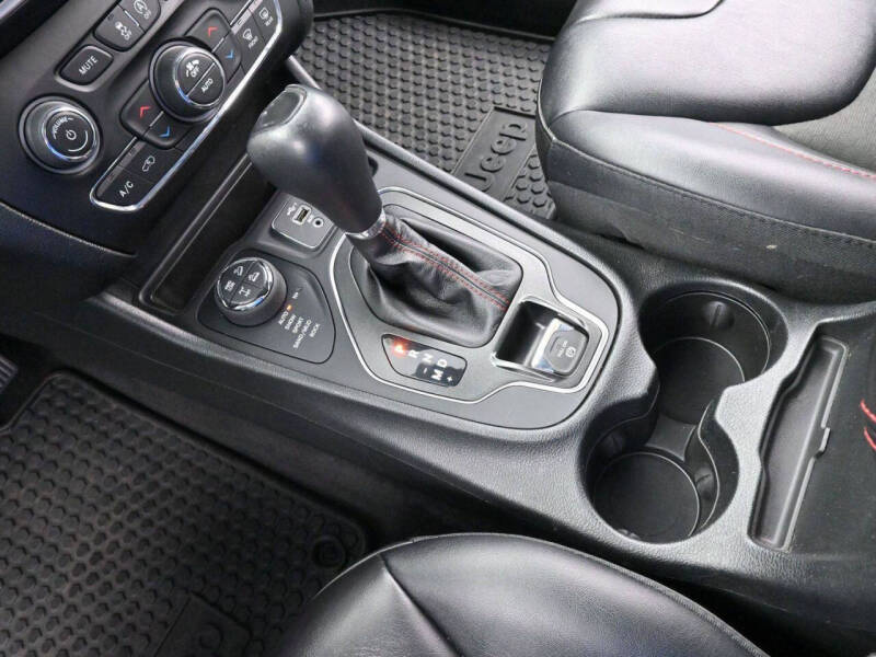 2022 Jeep Cherokee Trailhawk