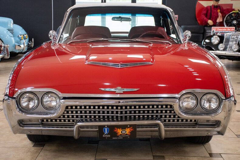 1962 Ford Thunderbird