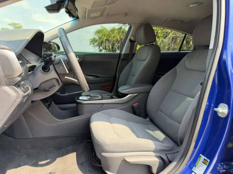 2021 Hyundai Ioniq Electric SE