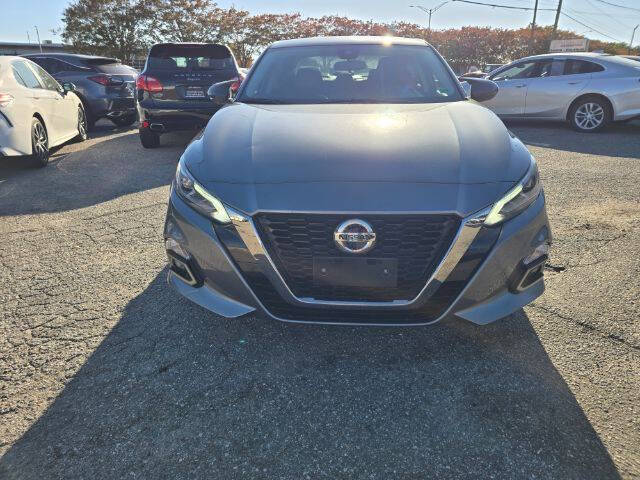 2022 Nissan Altima 2.5 SR